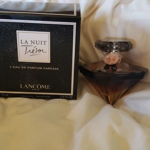 Lancome La nuit tresor caressee